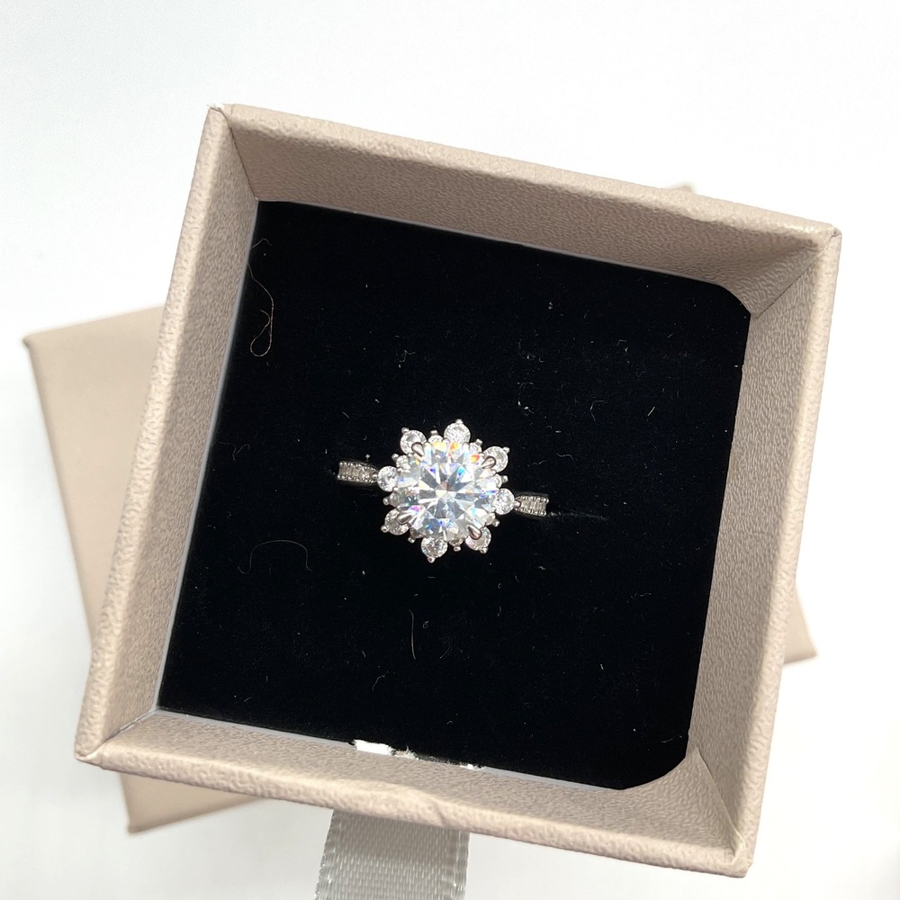 GRA 1.5ct D VVS1 Moissanite Round Halo Pavé Ring Size 4.5 Sunflower Snowflake